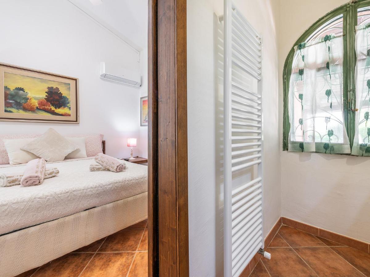 - Short Term Maison d'hôtes Torre delle Stelle